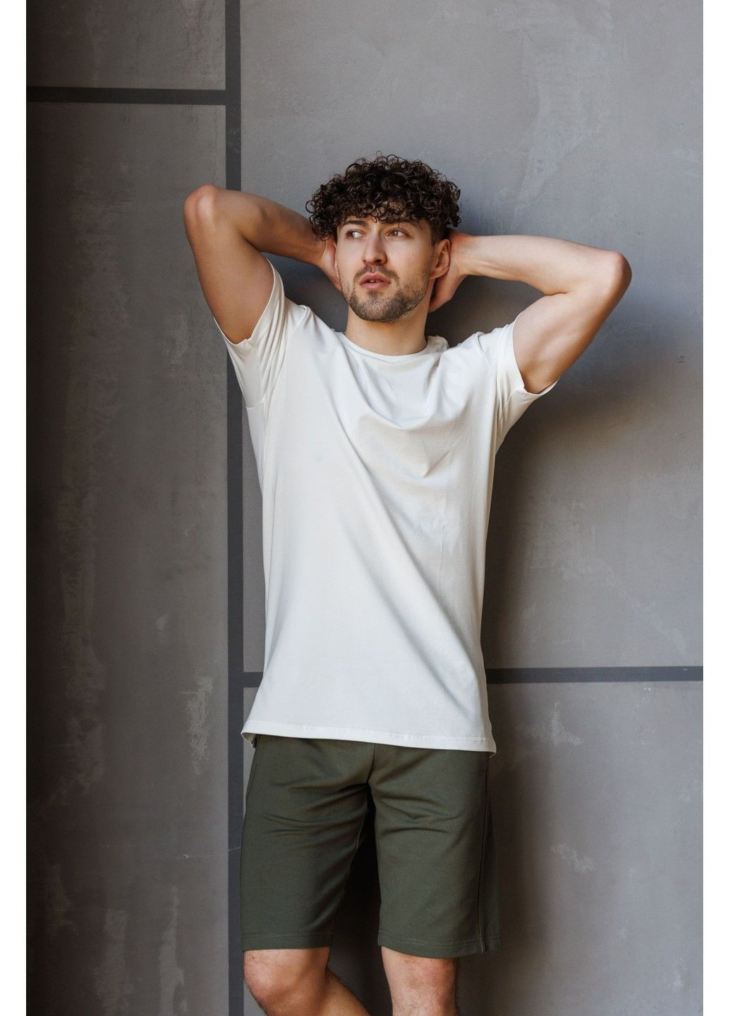 Комплект футболка молочная + спортивные шорты мужские SUMMER хаки Handy Wear (329447819)