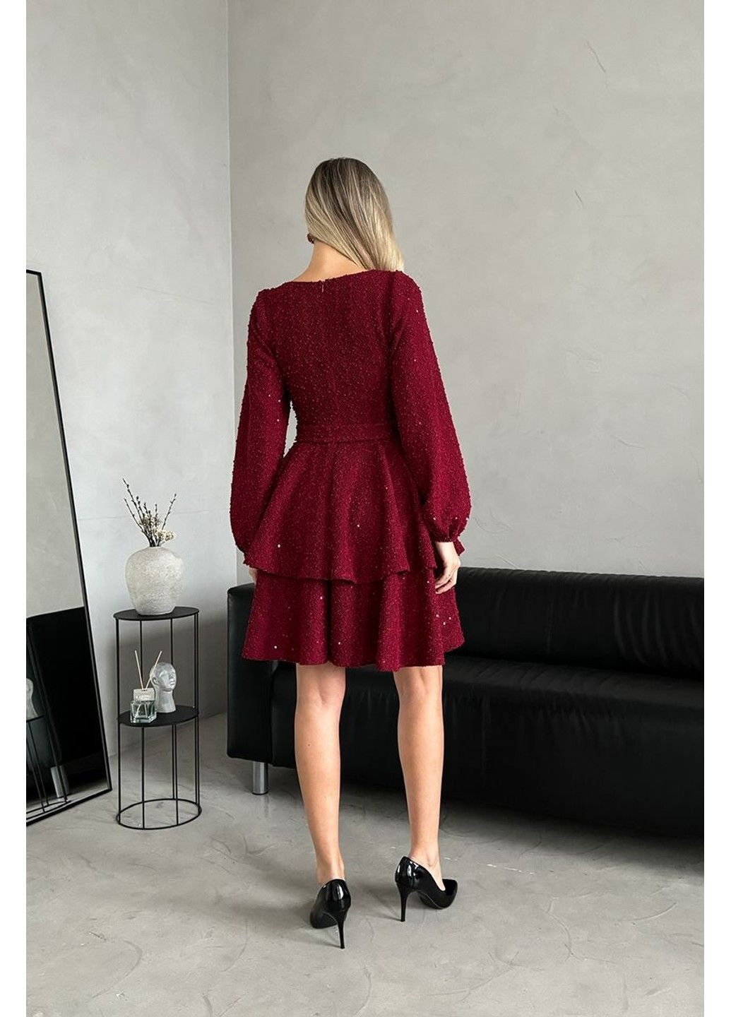 Бордовое коктейльное платье букле воланы 24110 бордовое Tanita-Romario