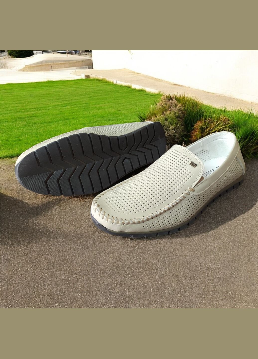 Бежевые мужские мокасины бежевые натуральная кожа качество люкс. No Brand