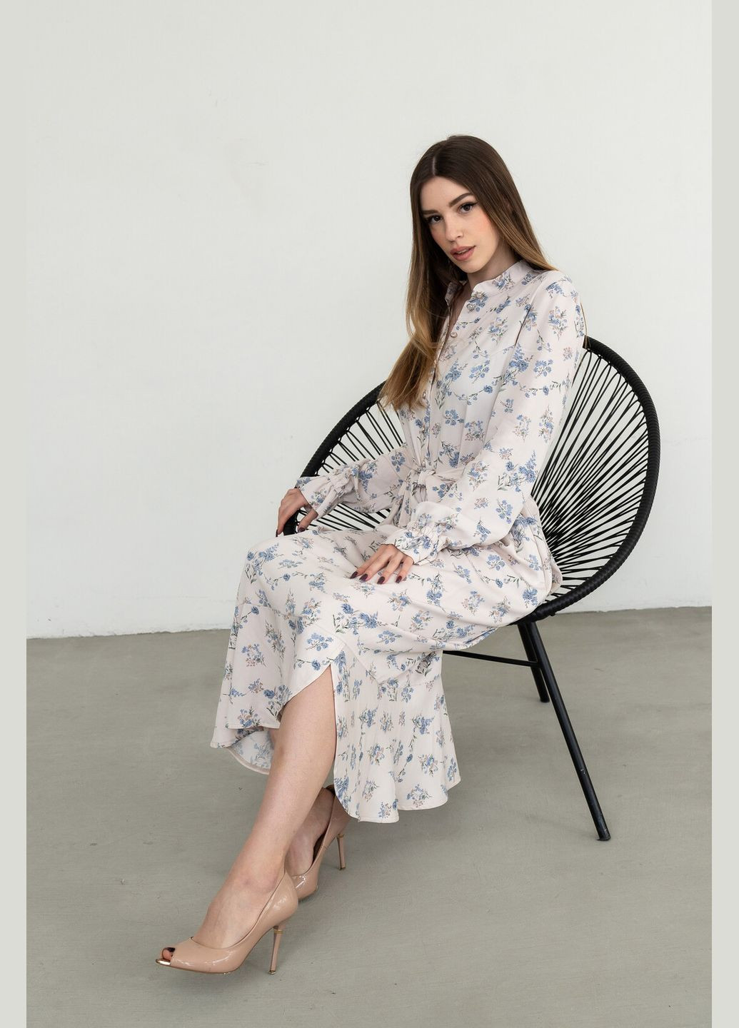 Молочное повседневный платье меди длины с стойкой воротника и карманами в боковых швах (вл 20) RiMari