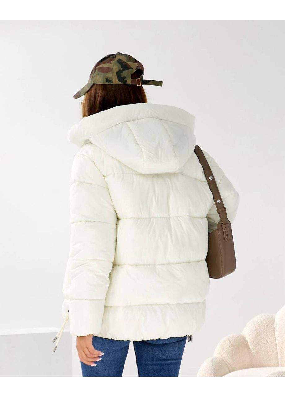 Молочна зимня куртка-пуховик Stylish Touch
