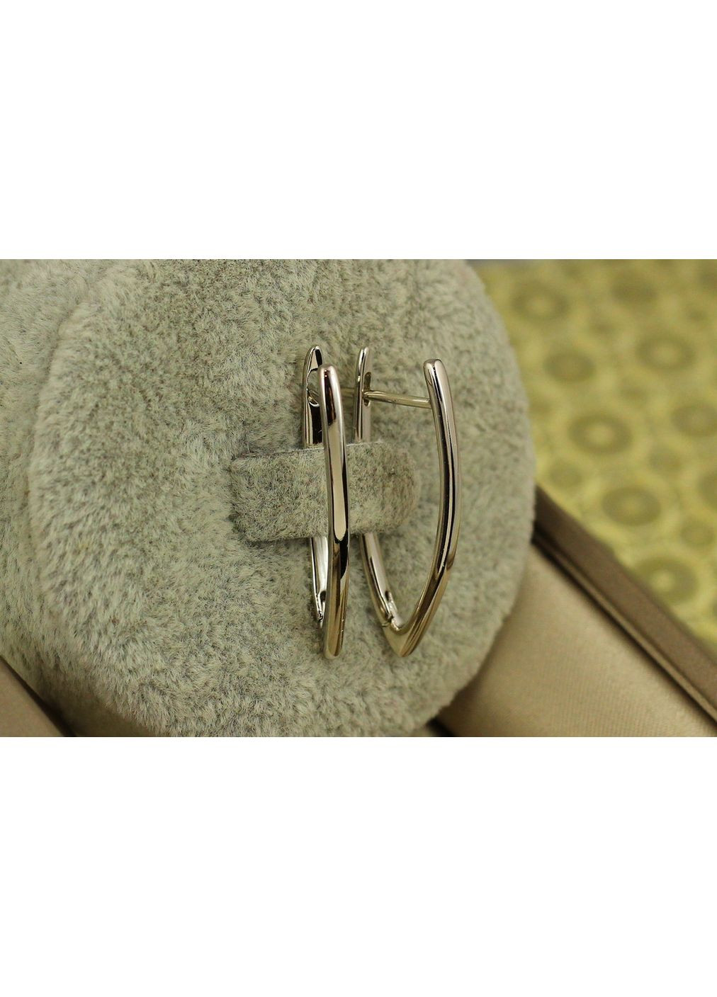 Сережки тонка гладка стріла 2.7 см сріблясті love-shopping Xuping Jewelry (354663048)