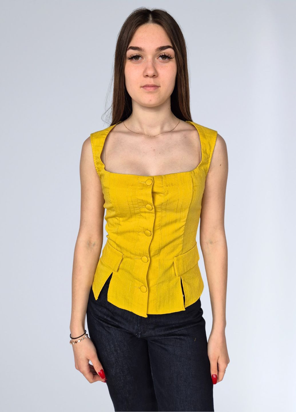 Жовта блузка-топ жіноча без рукавів на гудзиках SHEIN