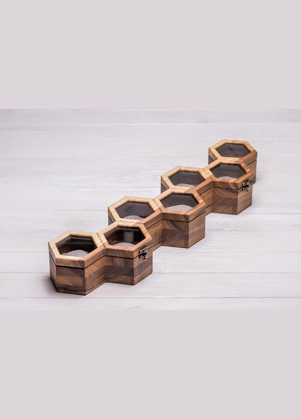 Сотова скринька для 7-ми годинників з індивідуальним гравіюванням EcoWalnut (295548196)