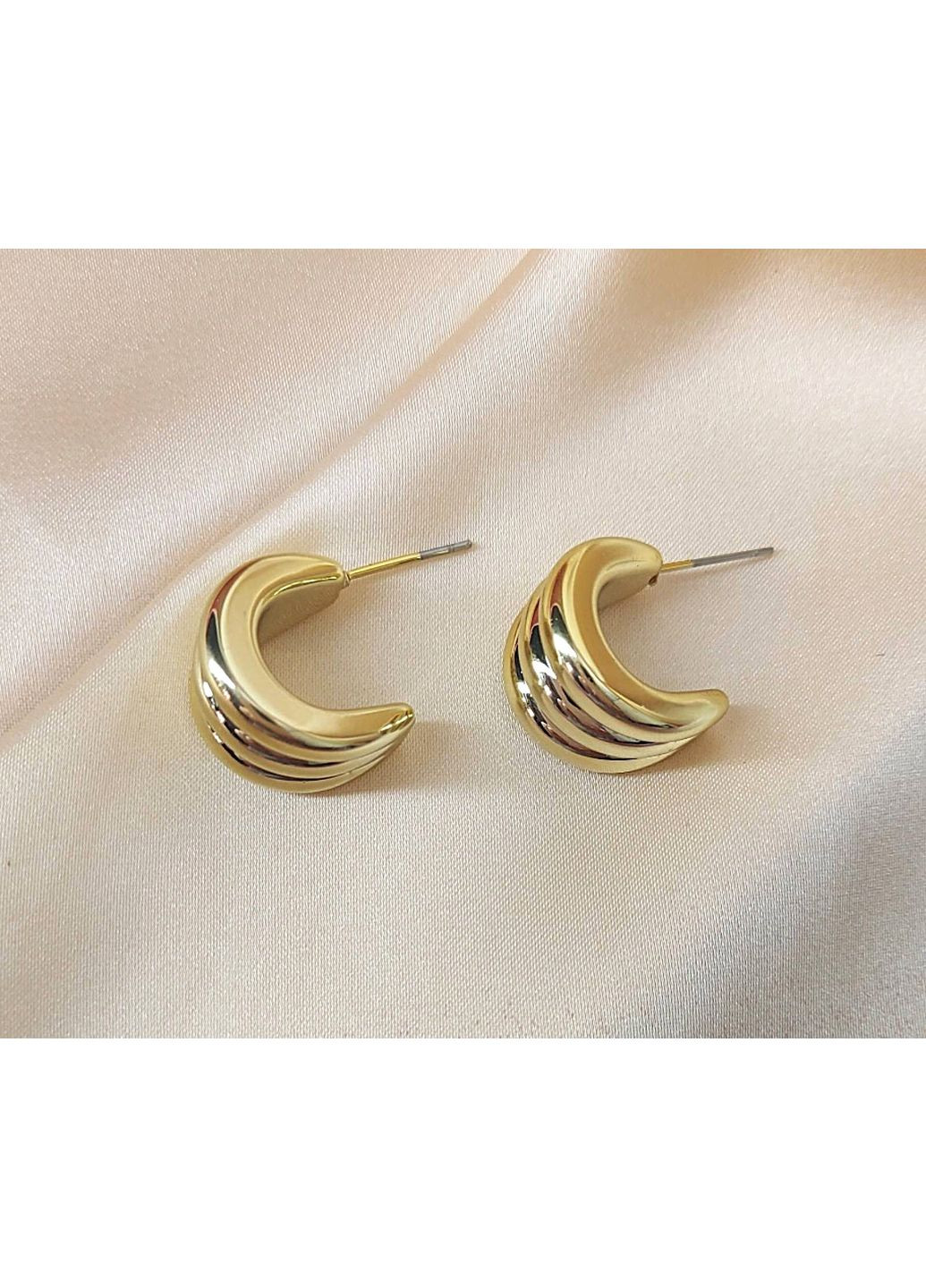 Сережки бижутерия Ребристые No Brand (352192052)