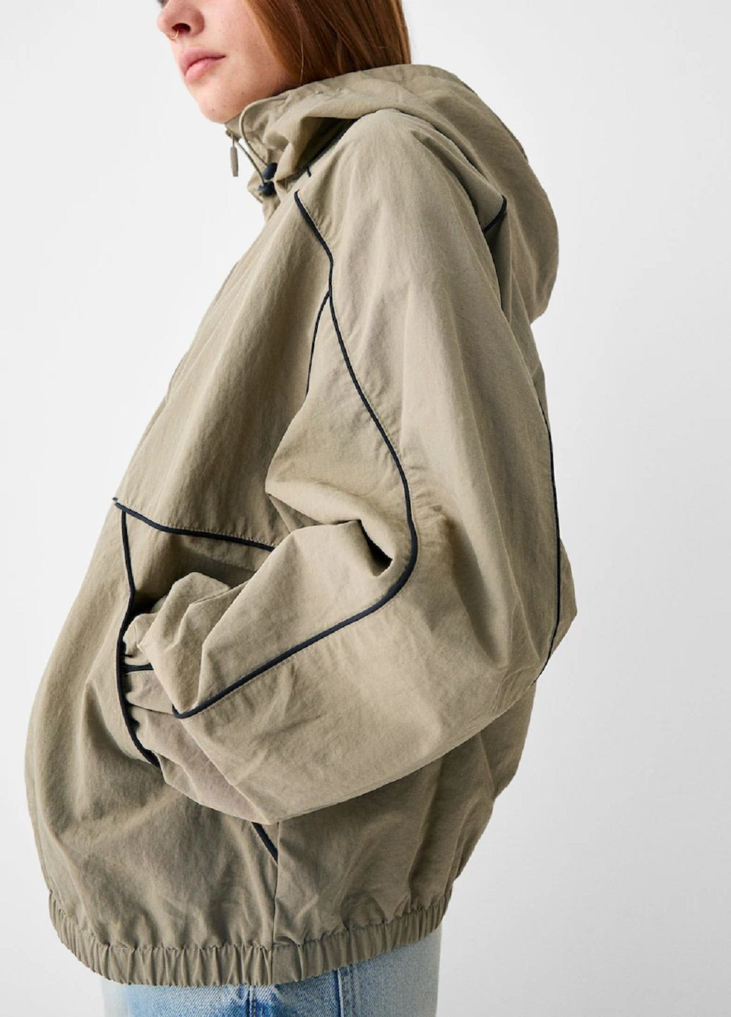 Оливковая (хаки) демисезонная куртка Bershka