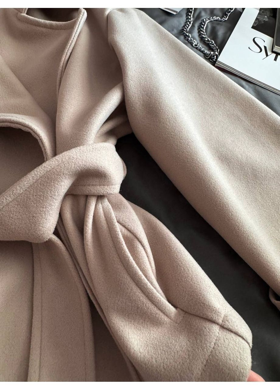 Бежеве демісезонне Пальто жіноче в класичному стилі No Brand