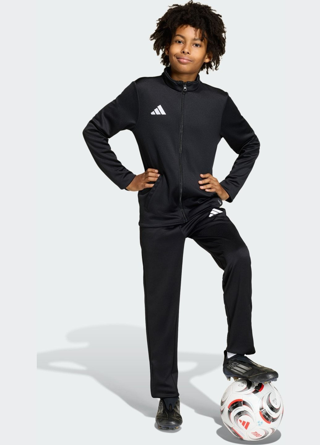 Черные спортивные демисезонные брюки adidas