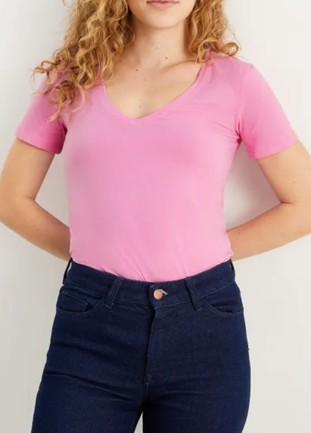 Розовая летняя футболка C&A