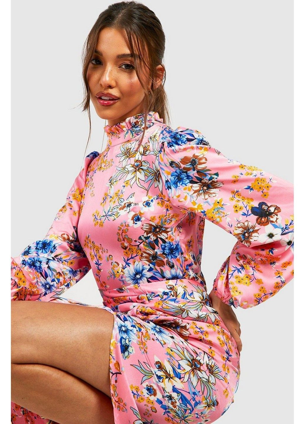 Розовое кэжуал платье Boohoo с цветочным принтом