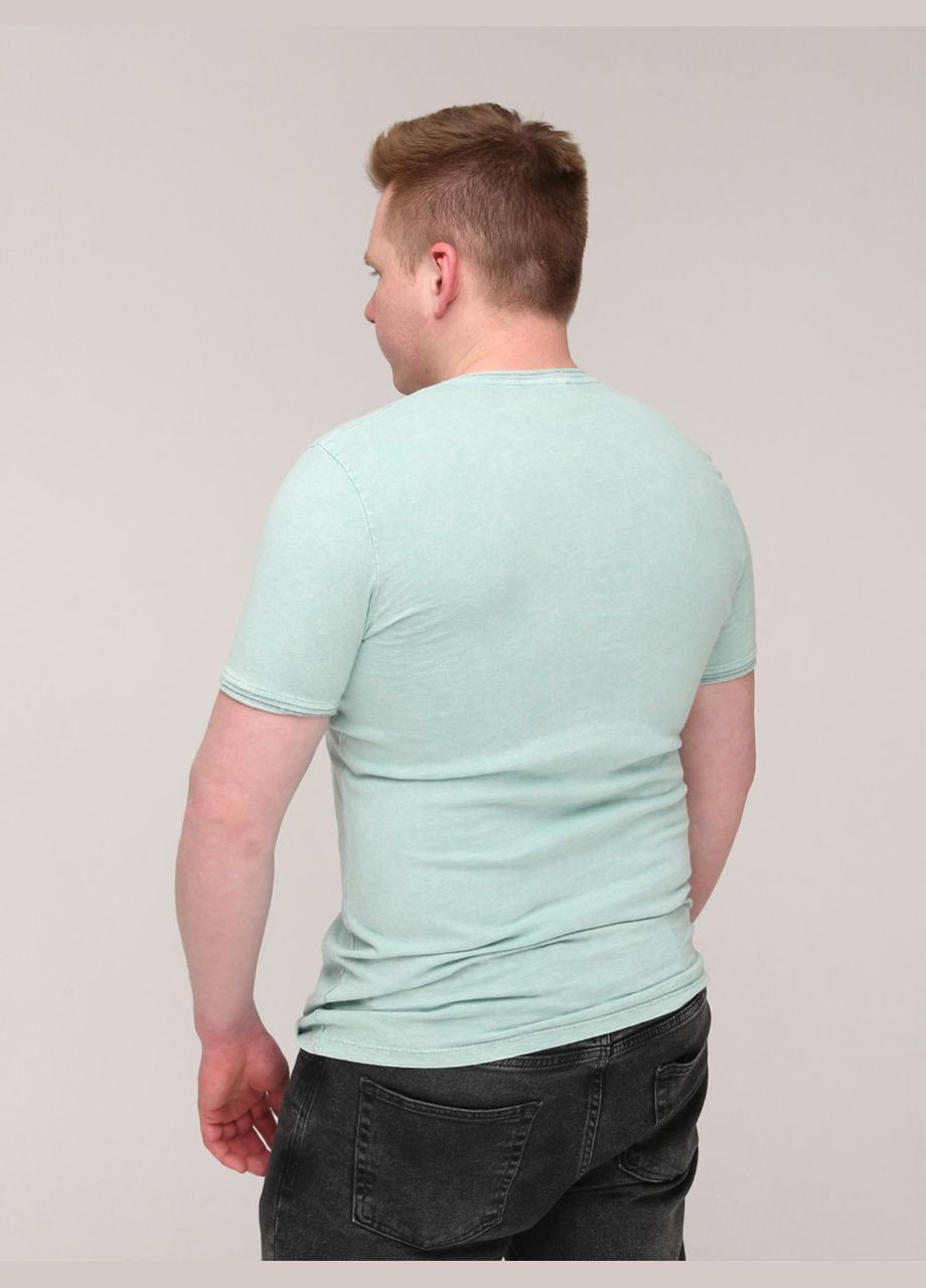 Світло-зелена футболка чоловіча світло-зелена однотонна з варінням з коротким рукавом Bagarda Пряма