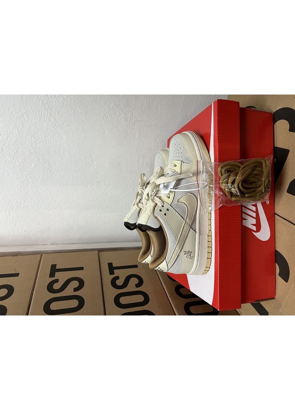 Бежевые демисезонные кроссовки мужские nike dunk beige rabbit найк сб данк No Brand