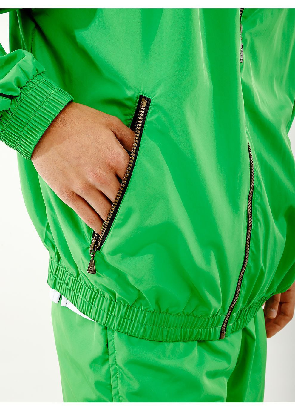 Салатовая демисезонная ветровка Australian
