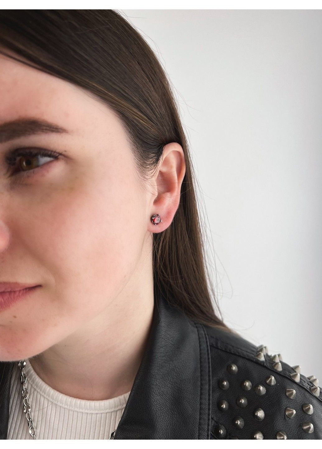 Готичні панк сережки з червоними каменями із медичної сталі ES-051 No Brand (299330453)