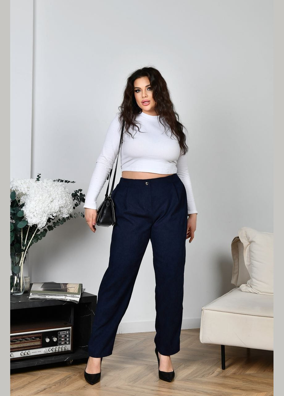 Жіночі брюки із мікровельвету колір синій р.48/50 453798 New Trend (289477912)