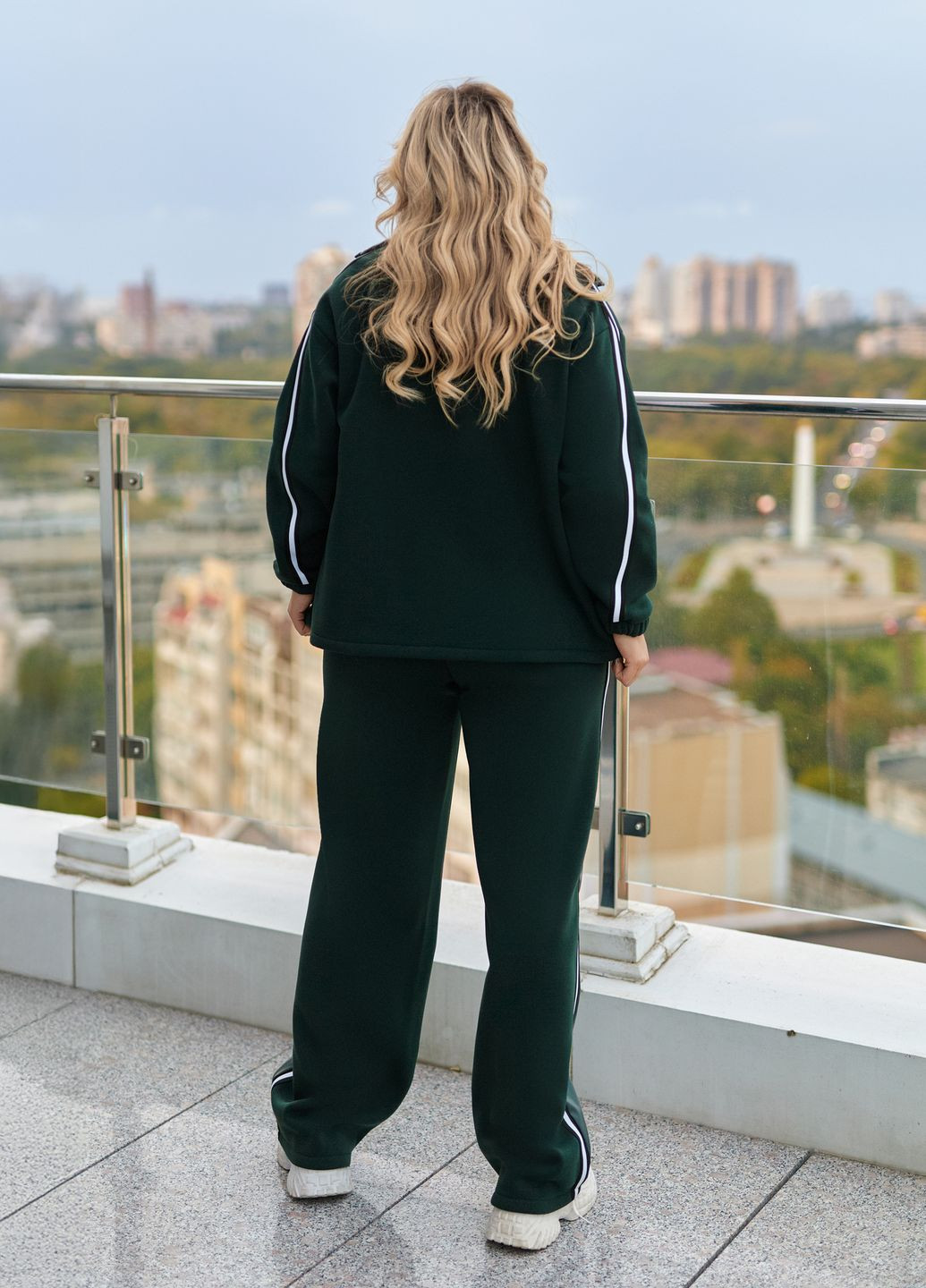 Костюм женский с кожаными штанами оверсайз зимний из тринитки (кофта + штаны) No Brand (361119686)