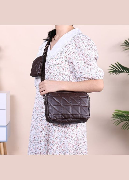 Женская классическая сумка T-149 стеганая кросс-боди с кошельком коричневая No Brand (303323080)