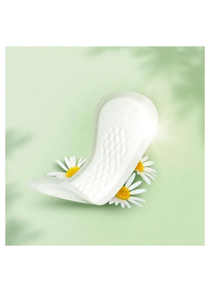 Щоденні прокладки Сamomile Light 20 шт. (4015400240310) Naturella (391128582)