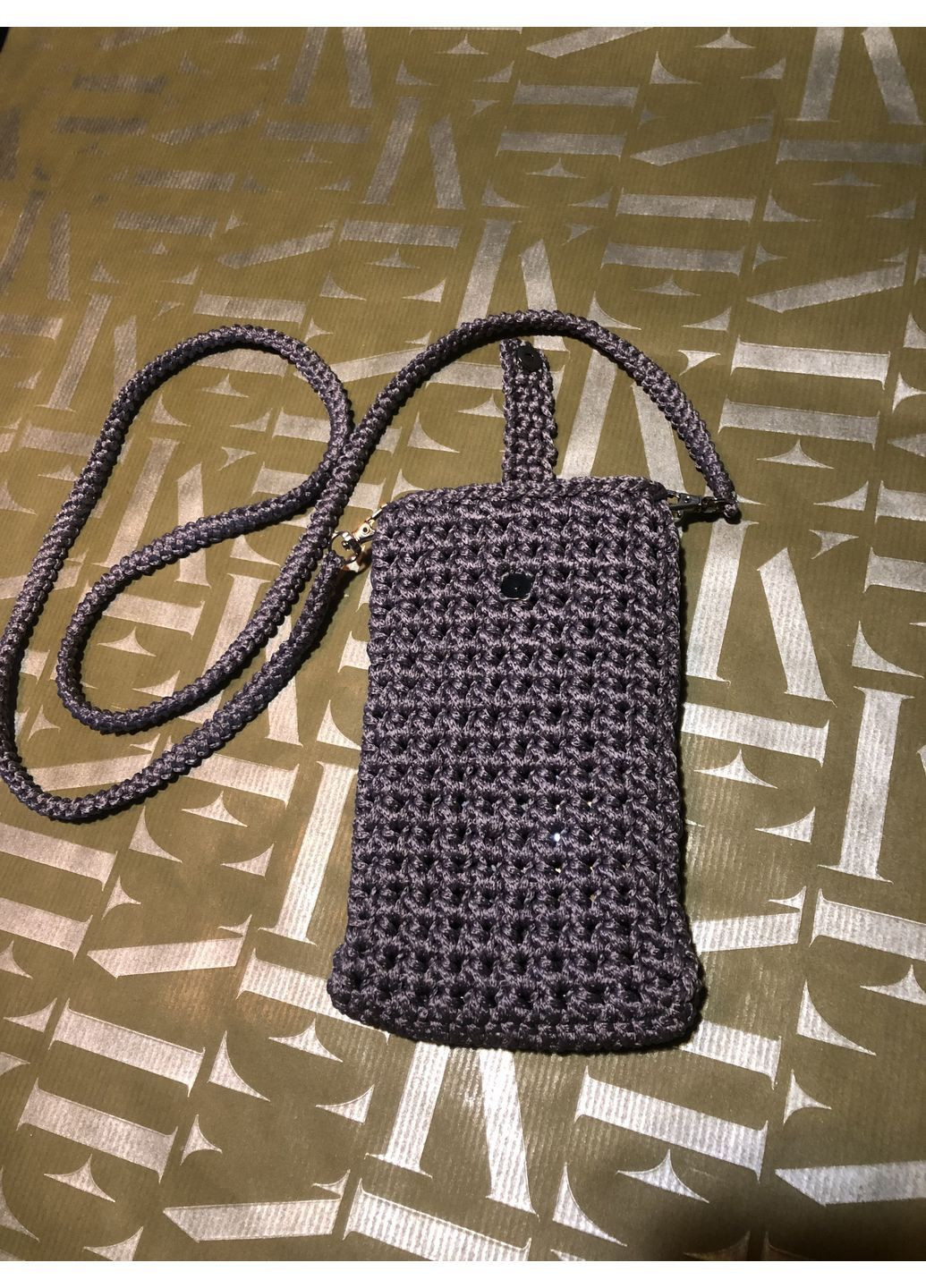 Міні сумочка-чохол для телефону сірий 10,5х17,5 см, чохол для телефону в'язаний No Brand (367853886)