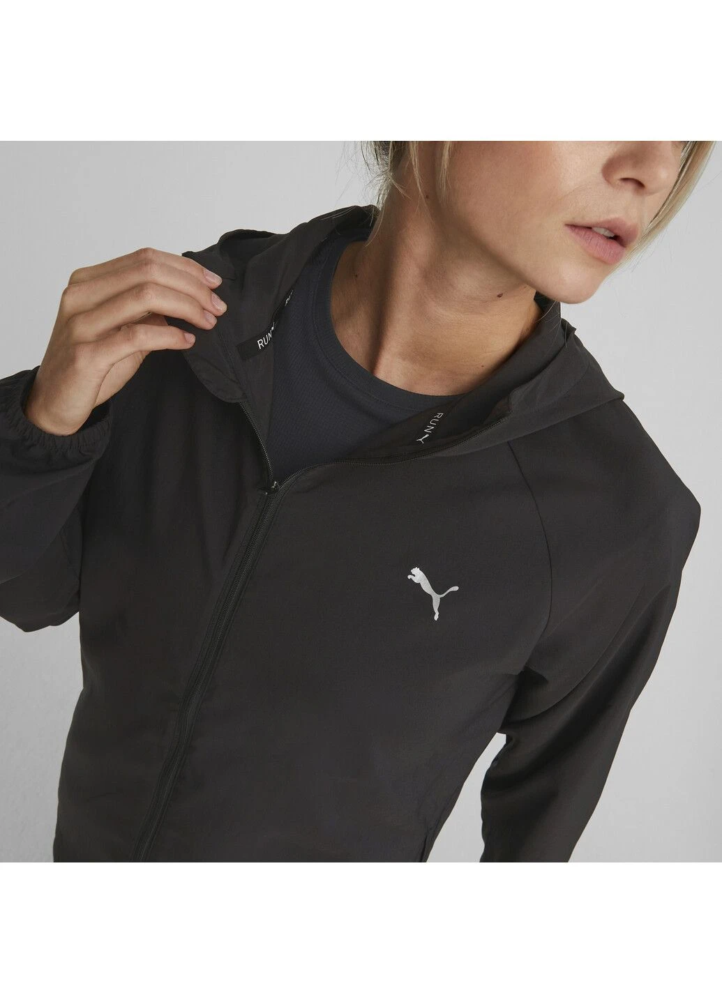 Куртка Run Fav Hood Woven Jacket Women Puma (278601786}