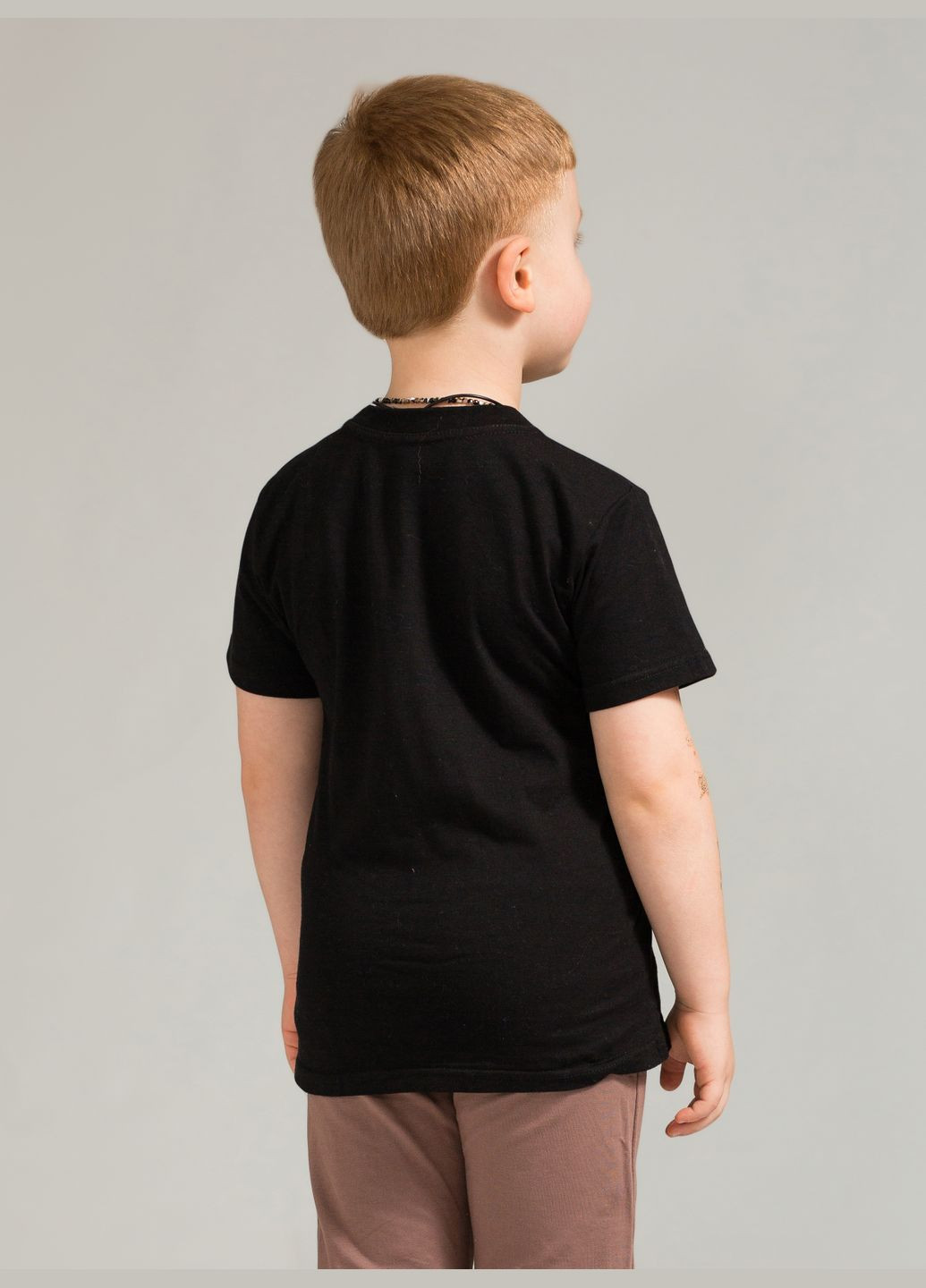 Черная летняя футболка детская базовая черная Malta