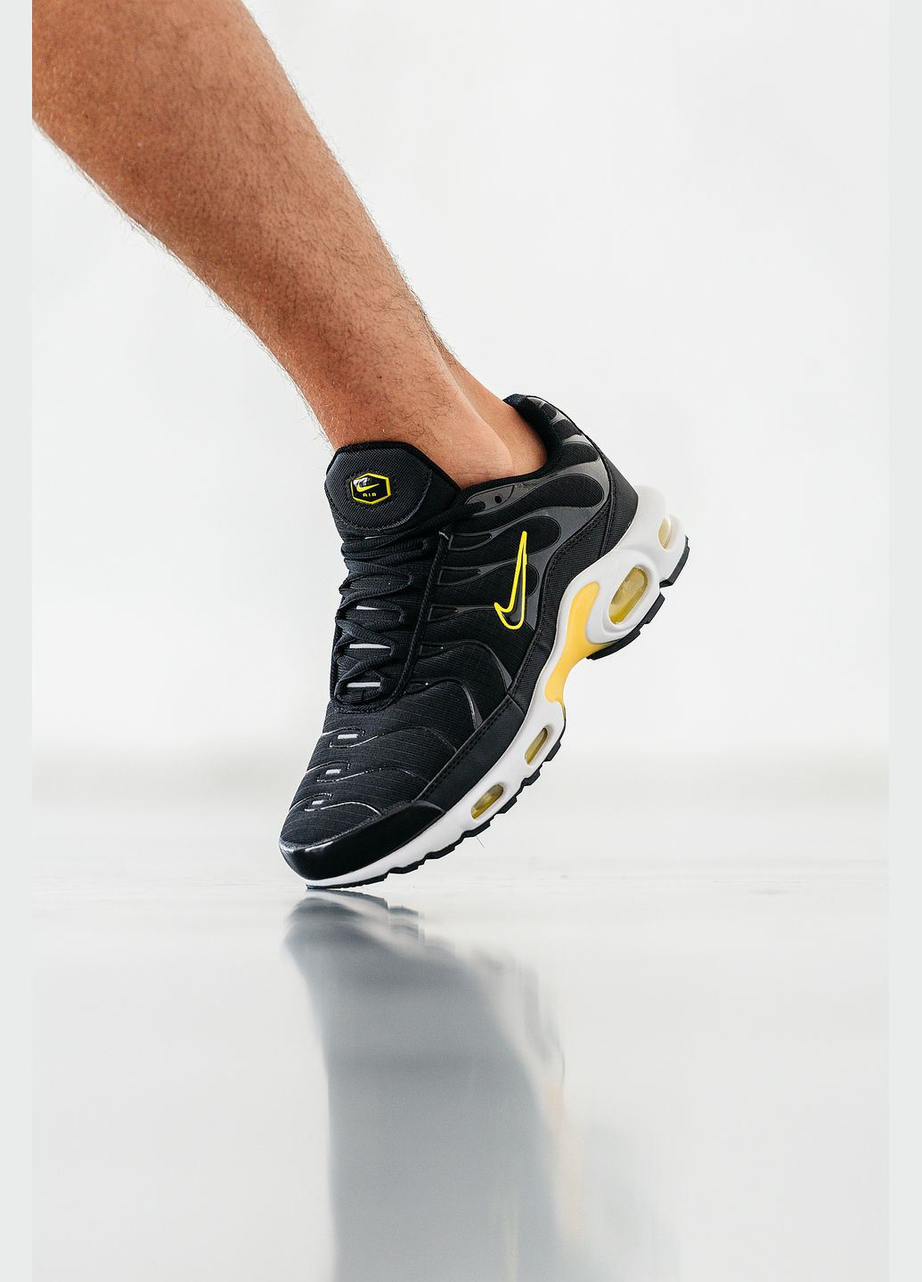 Чорні Осінні кросівки чоловічі nike black/yellow No Brand Air Max TN