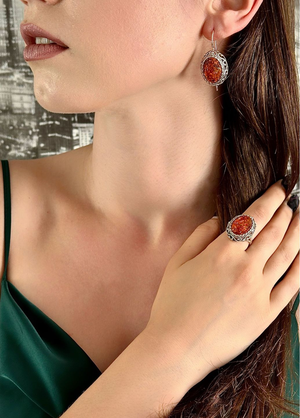 Срібний комплект прикрас 925 проба з синтетичним бурштином Family Jewelry House (356567854)