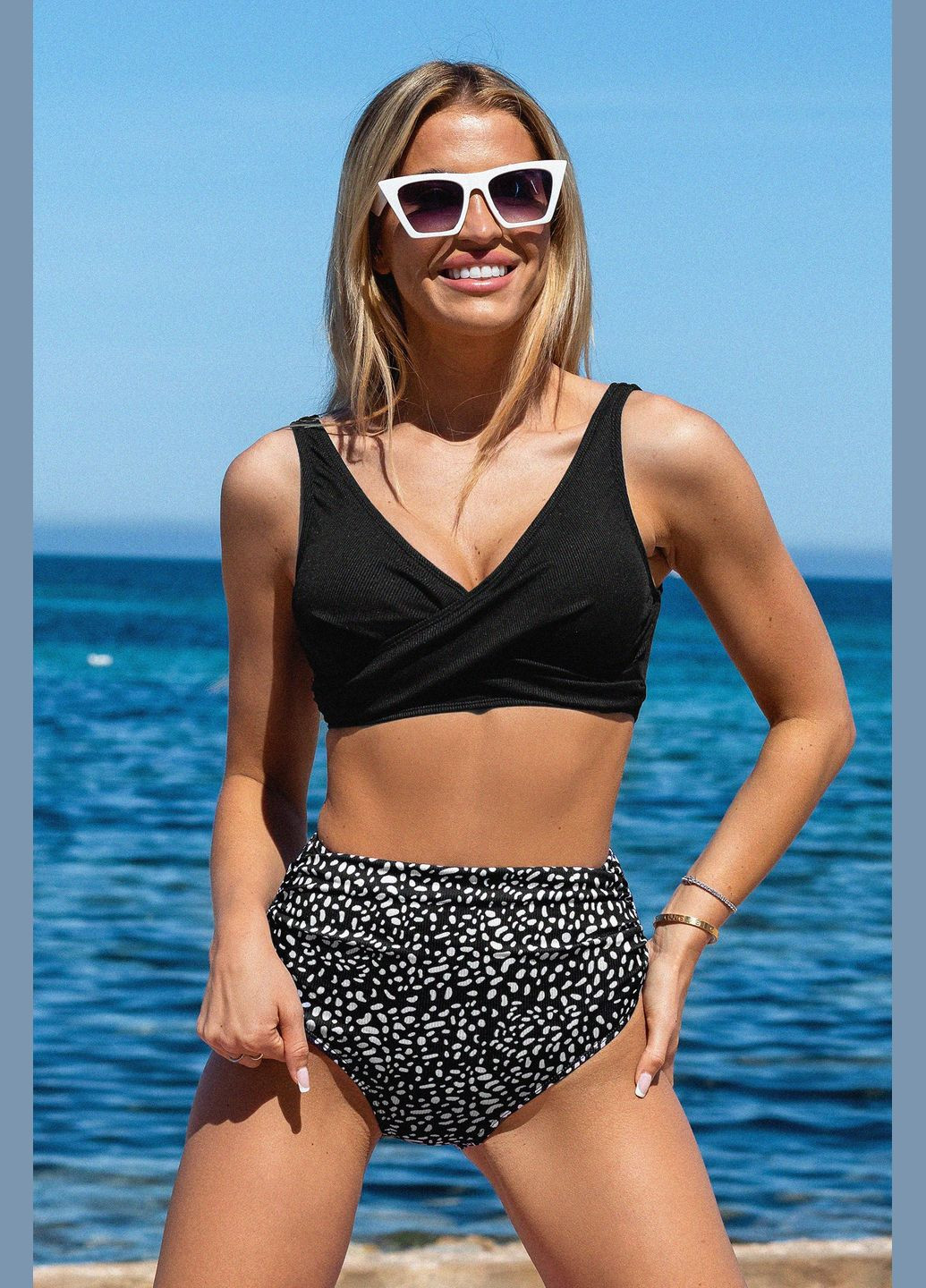 Черно-белый летний купальник CUPSHE