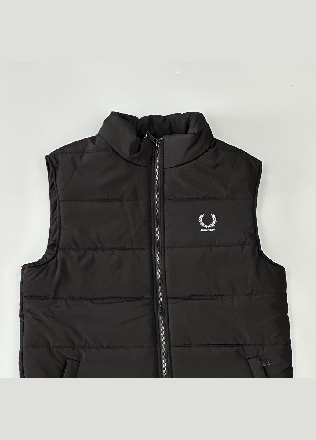 Стильна чоловіча жилетка Fred Perry чорна No Brand (341306111)