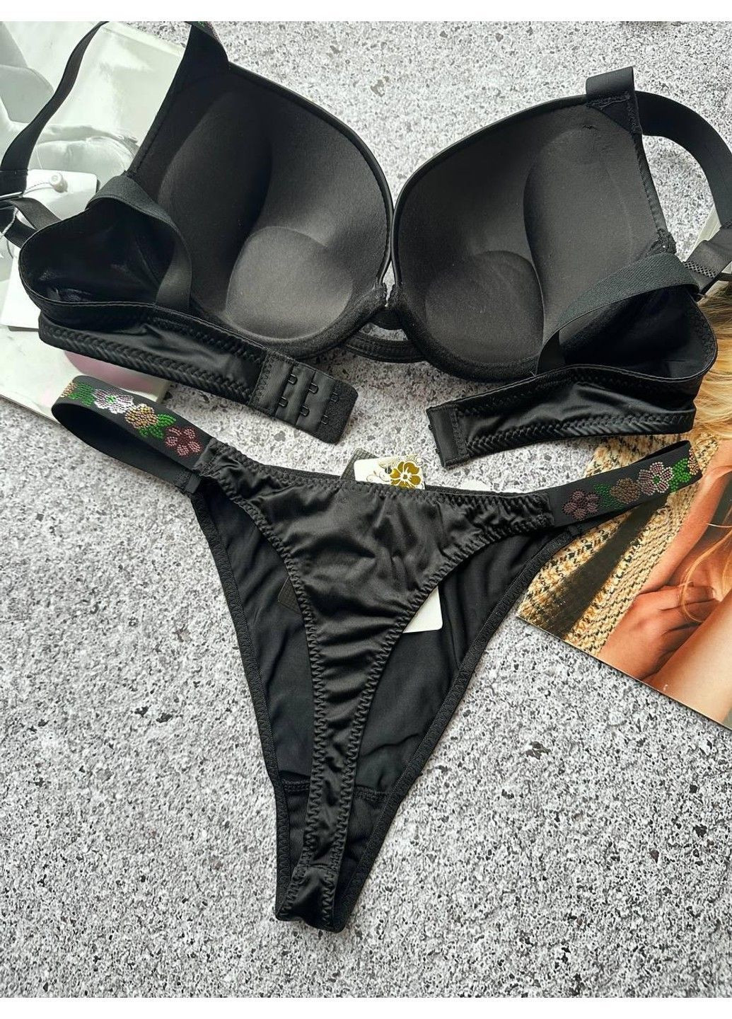 Черный женский комплект белья с формованной чашкой черный Beisdanna