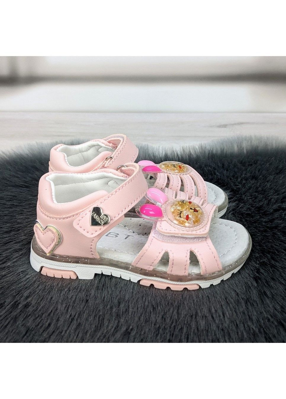 Розовые босоножки детские для девочки BBT