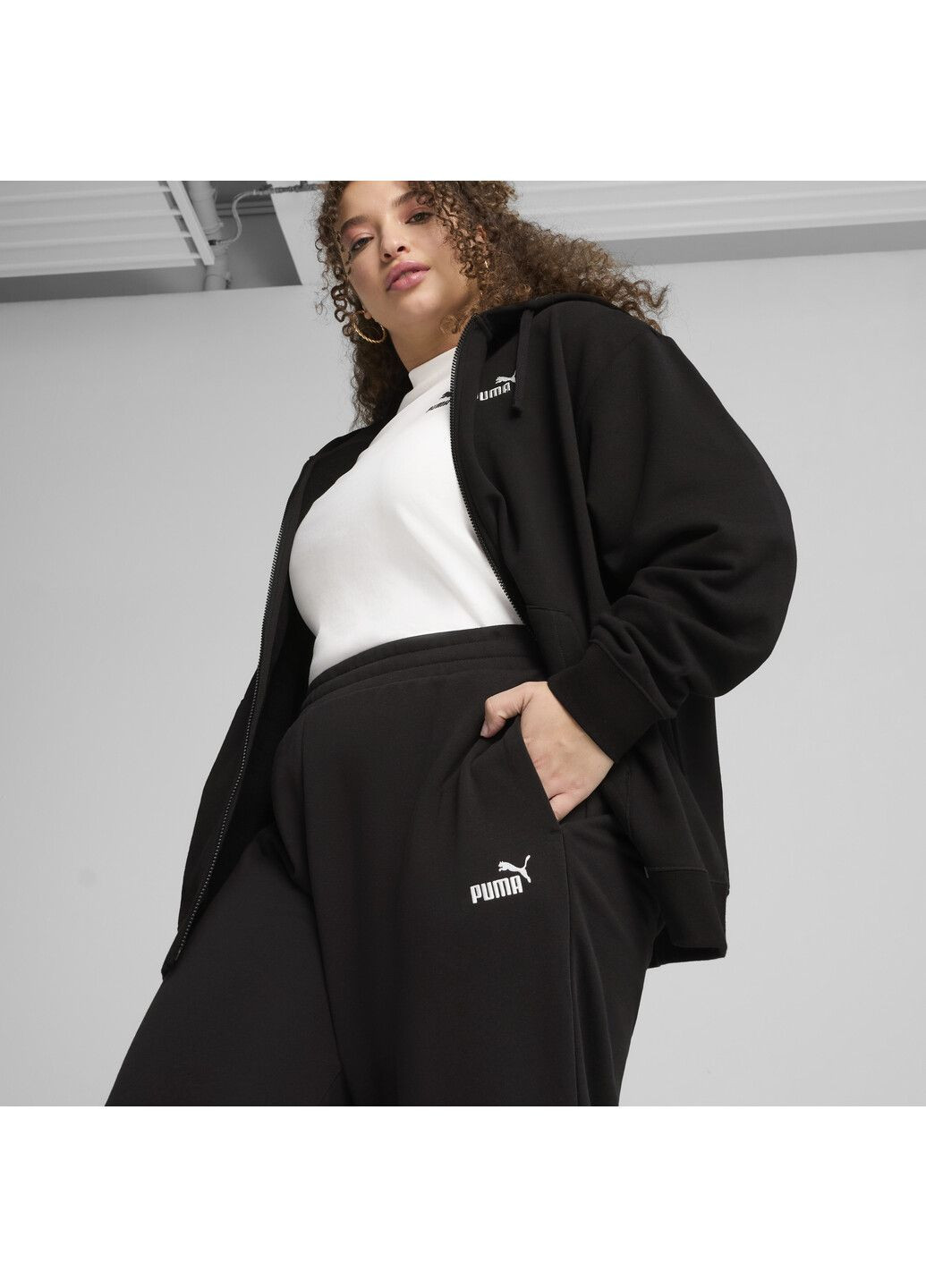 Штани ESS Small No. 1 Logo Sweatpants Women Puma (316713016)