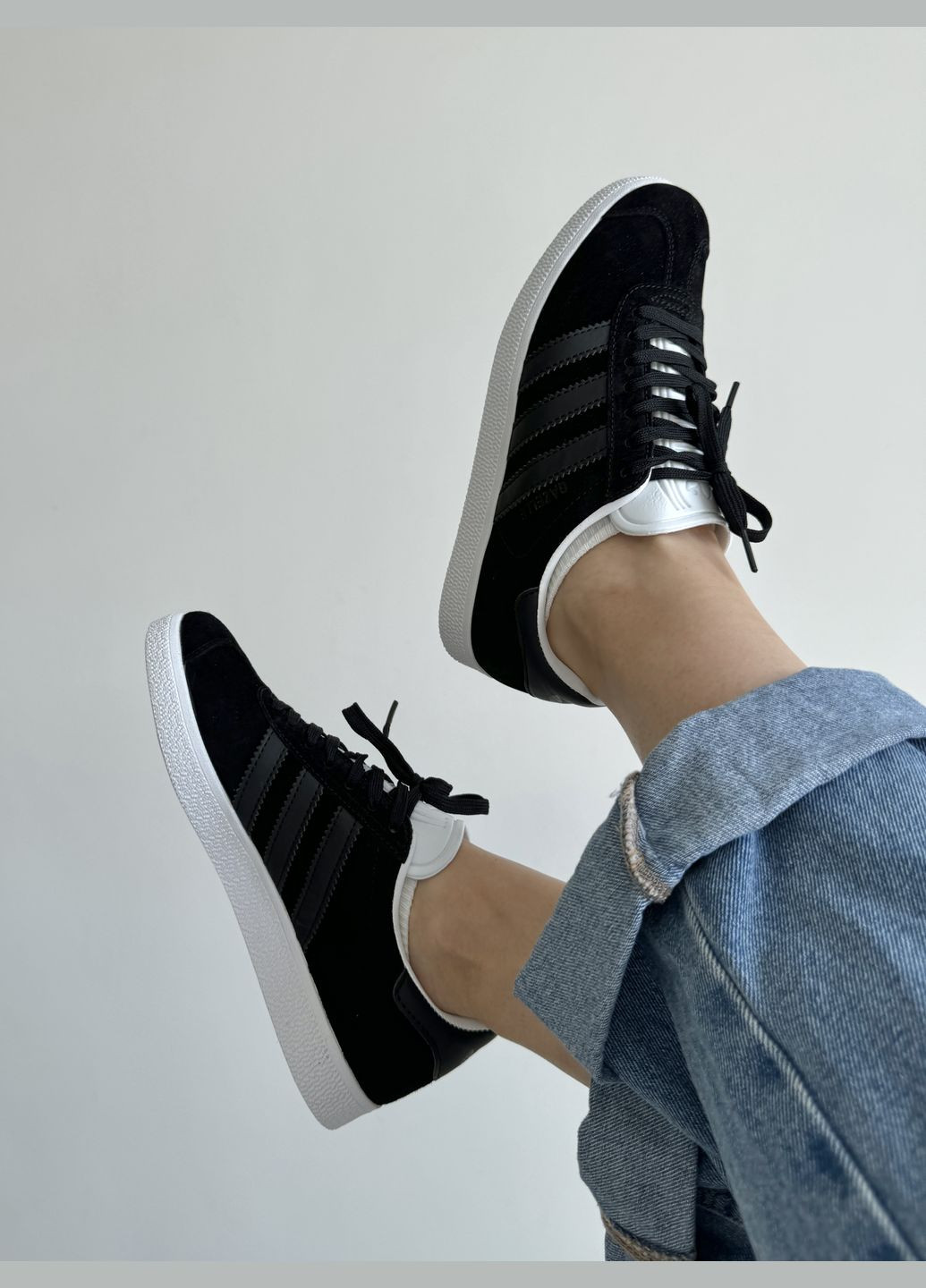 Черные демисезонные кроссовки мужские adidas gazelle black | адидас газель черные No Brand