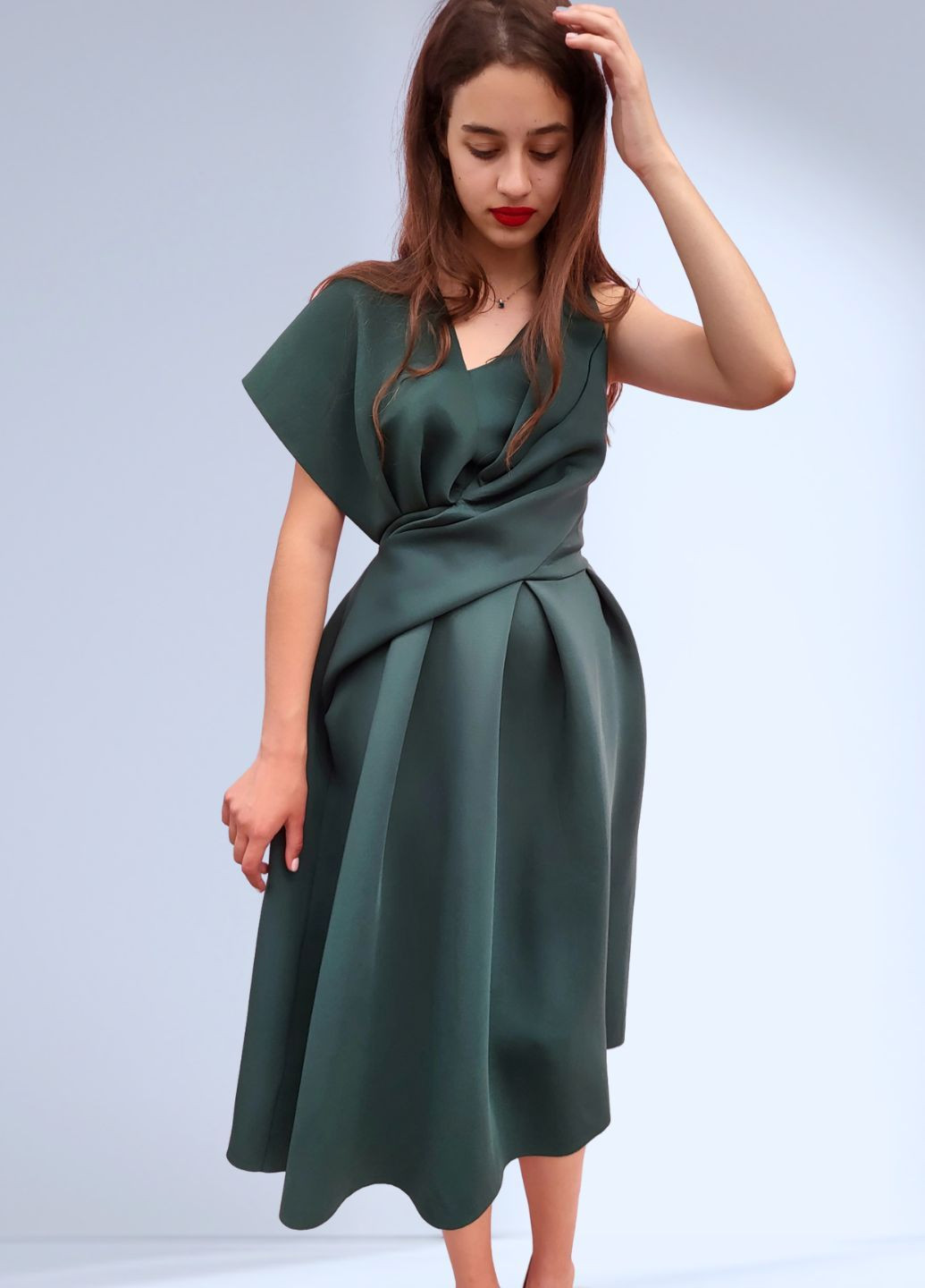 Зеленое вечернее платье женское на одно плече однотонное а-силуэт Asos однотонное