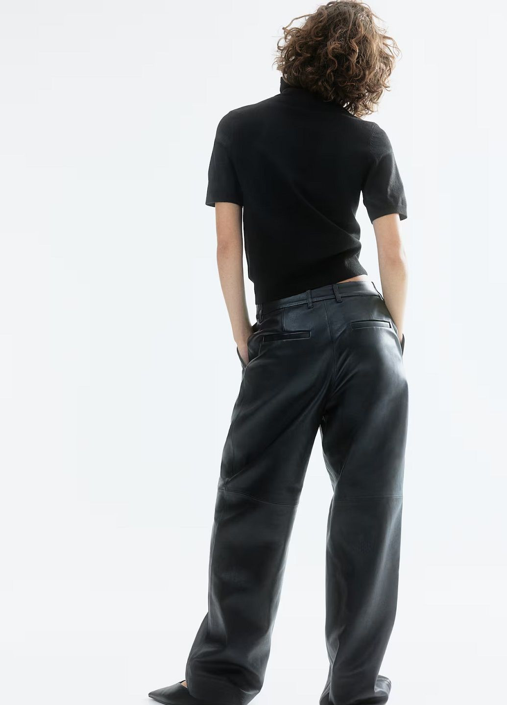 Черный демисезонный свитер H&M