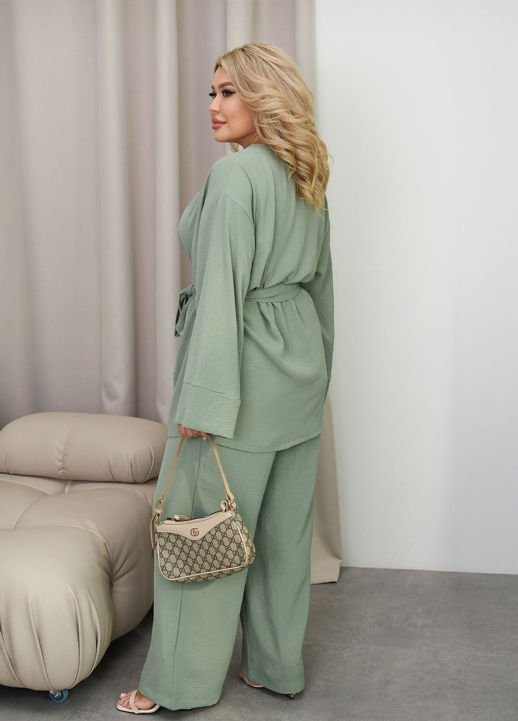 Костюм женский летний оверсайз из крепа (кардиган + штаны) No Brand (340915284)