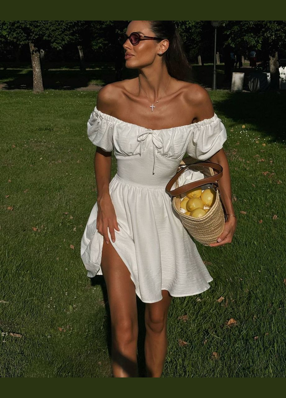 Молочна повсякденний легка міні сукня з пишною спідницею Adelante однотонна