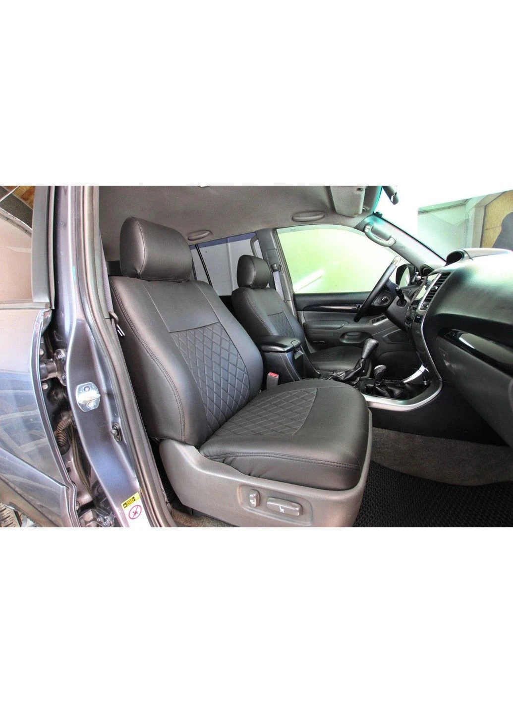 Авточохли Toyota 200 (2007+) Екошкіра Чохли в салон EMC-ELEGANT EMC ELEGANT Land Cruiser (398182636)