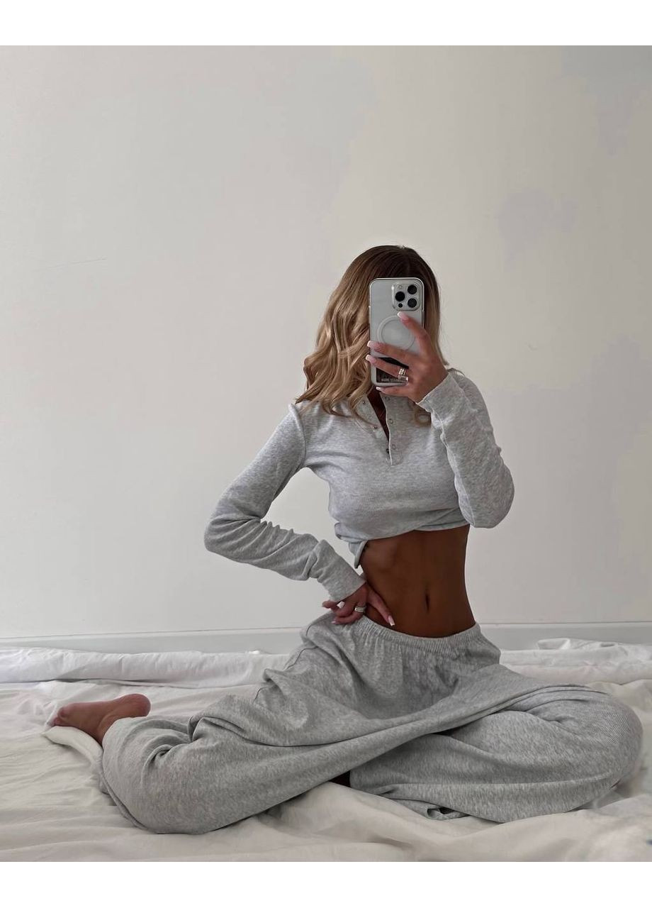 Базовий костюм з штанами та лонгслівом Adelante (366874231)