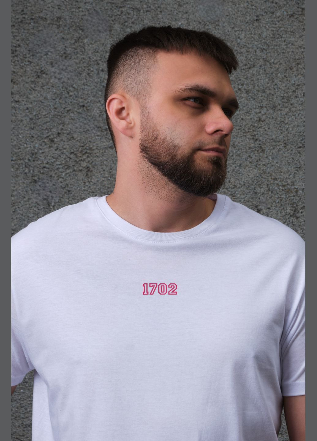 Біла чоловіча оверсайз футболка з принтом pink 1702 з довгим рукавом Without