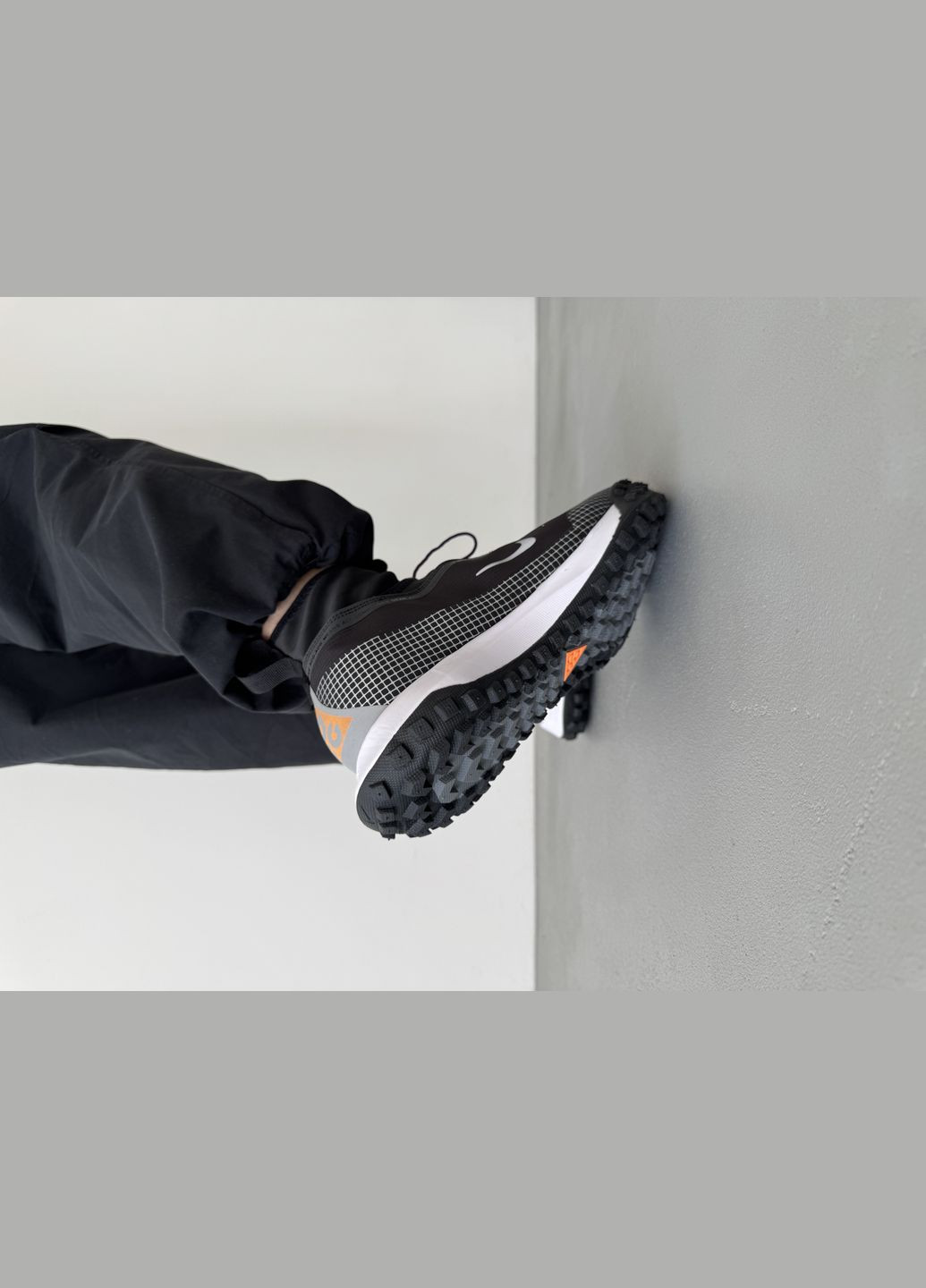 Черные демисезонные кроссовки мужские nike acg mountain fly gore-tex black | найк асж маунтин флай черные No Brand