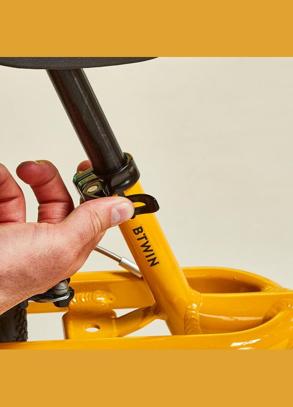 Біговел Алюмінієвий RUNRIDE 900 від 2 до 5 років (від 85 до 105 см) з Ручним Гальмом Помаранчевий B'TWIN (335052699)