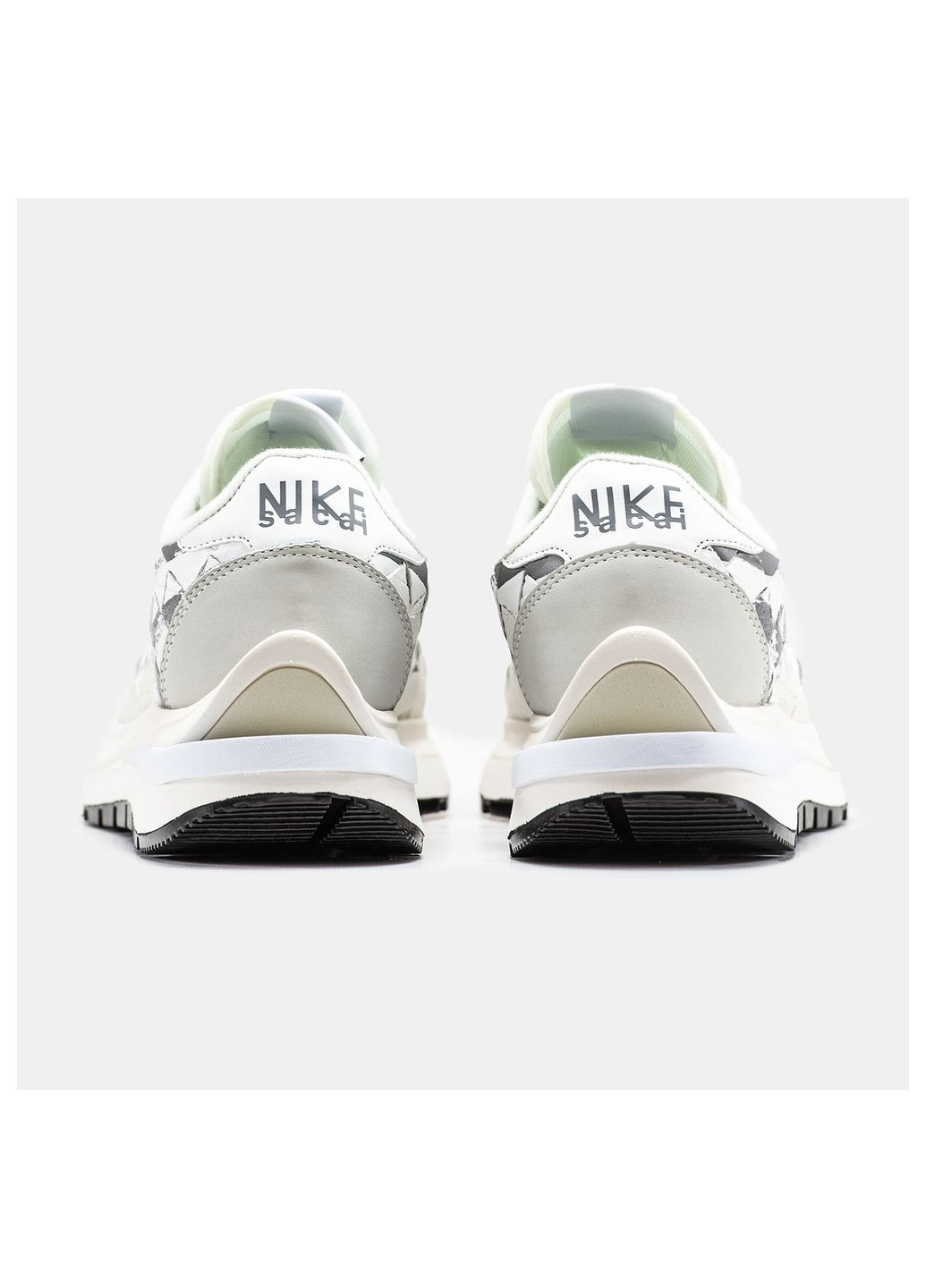 Білі Осінні кросівки чоловічі Nike Sacai VaporWaffle x Jean Paul Gaultier