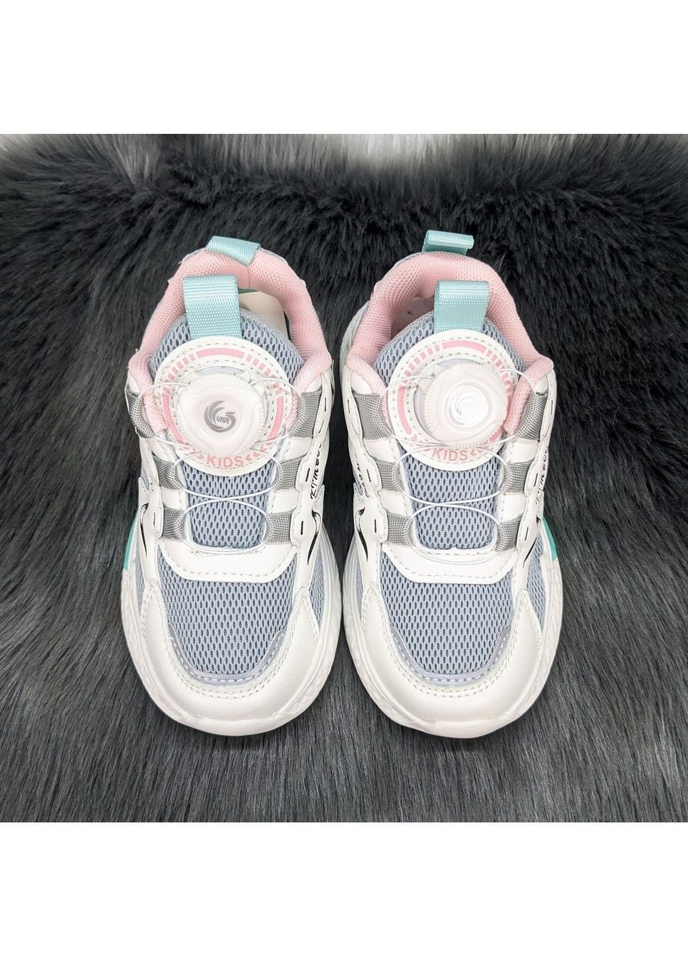 Сірі осінні кросівки дитячі для дівчинки Kimboo