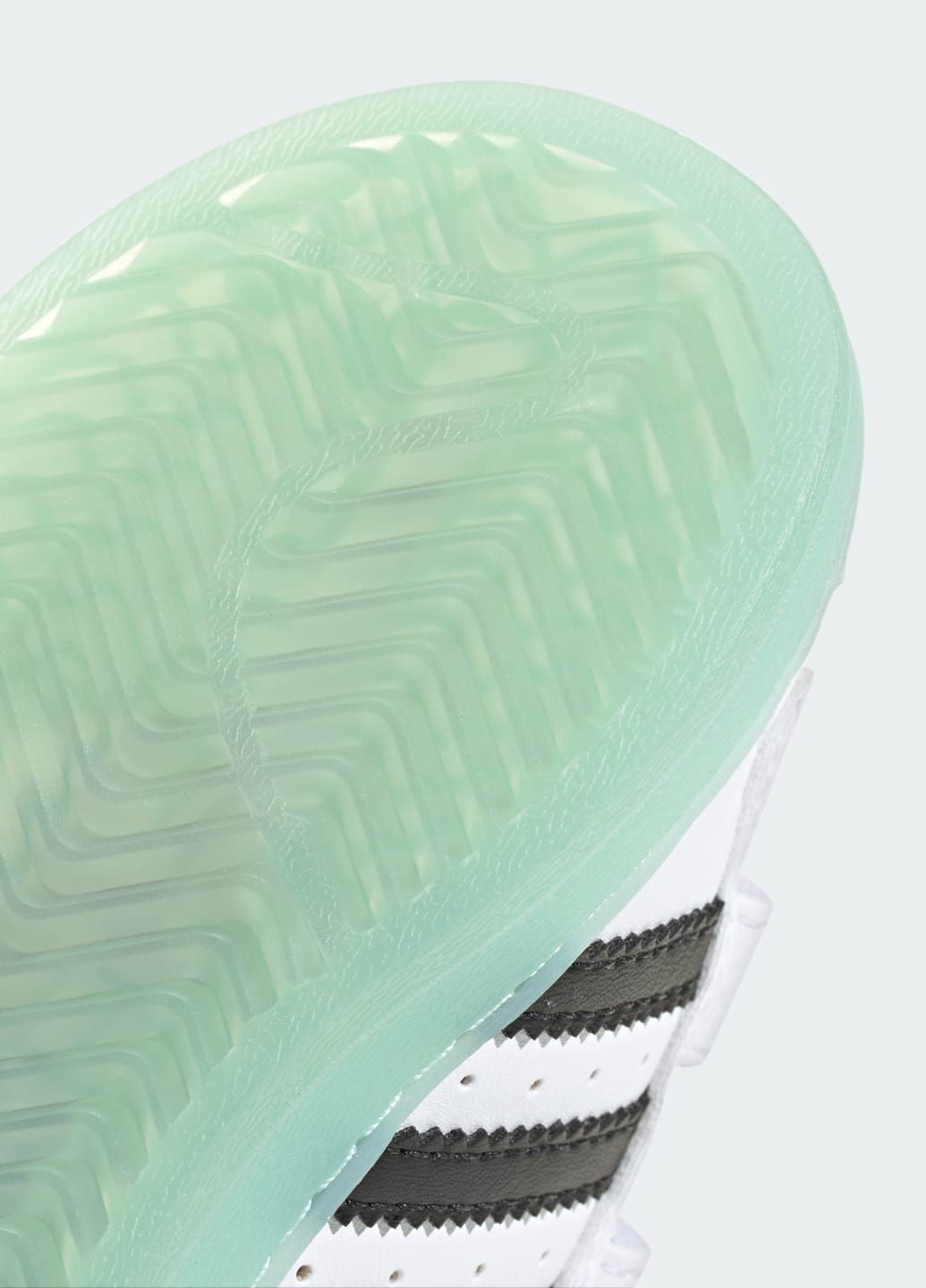 Белые всесезонные кроссовки superstar led lights comfort closure kids adidas