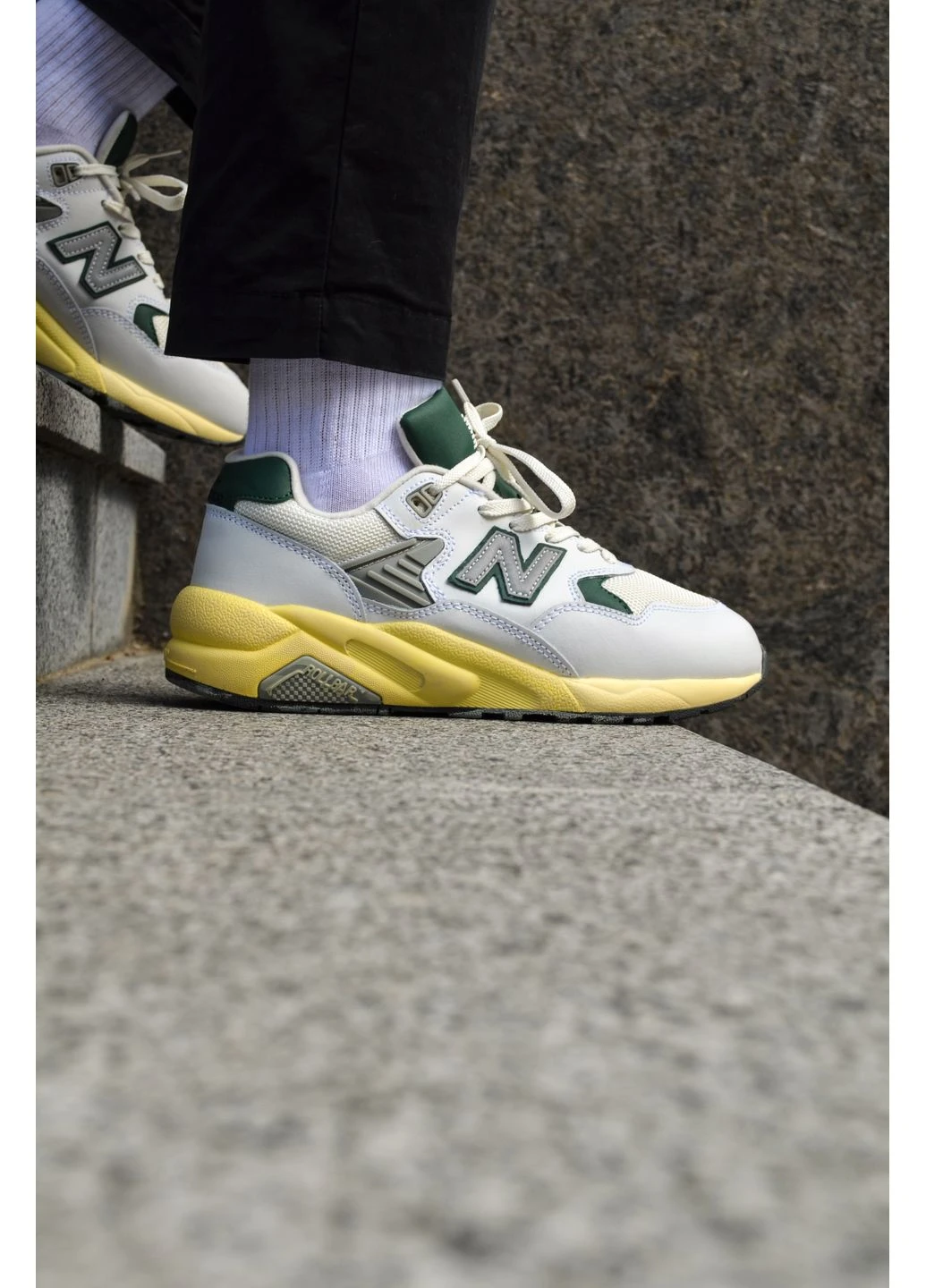 Білі кросівки чоловічі new balance 580 white green нью беланс 580 білі демісезон No Brand