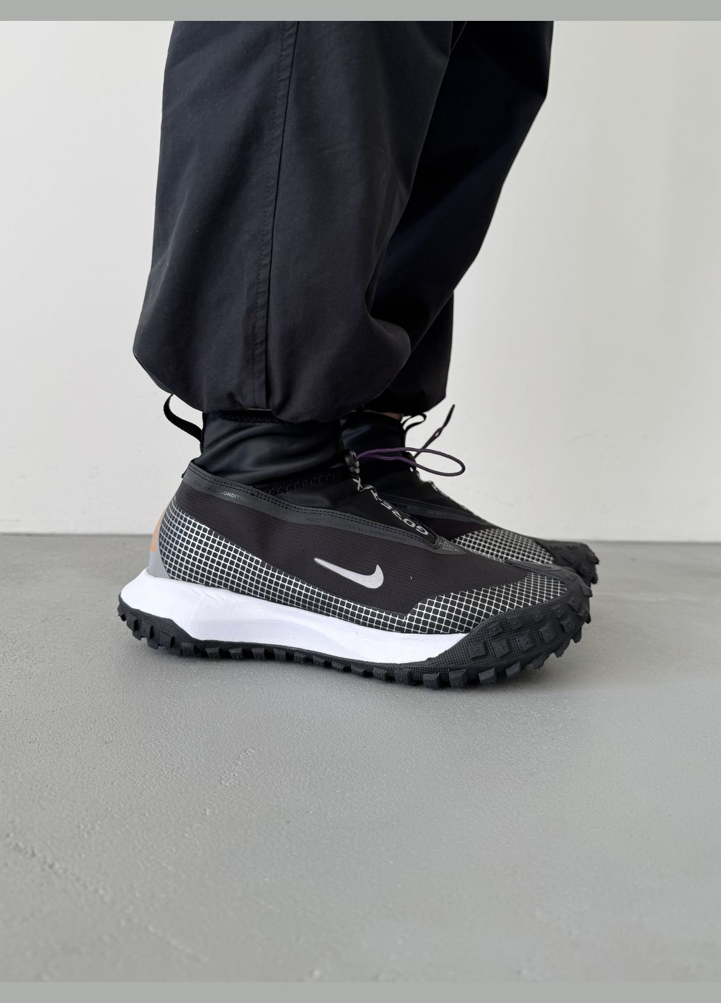Черные демисезонные кроссовки мужские nike acg mountain fly gore-tex black | найк асж маунтин флай черные No Brand
