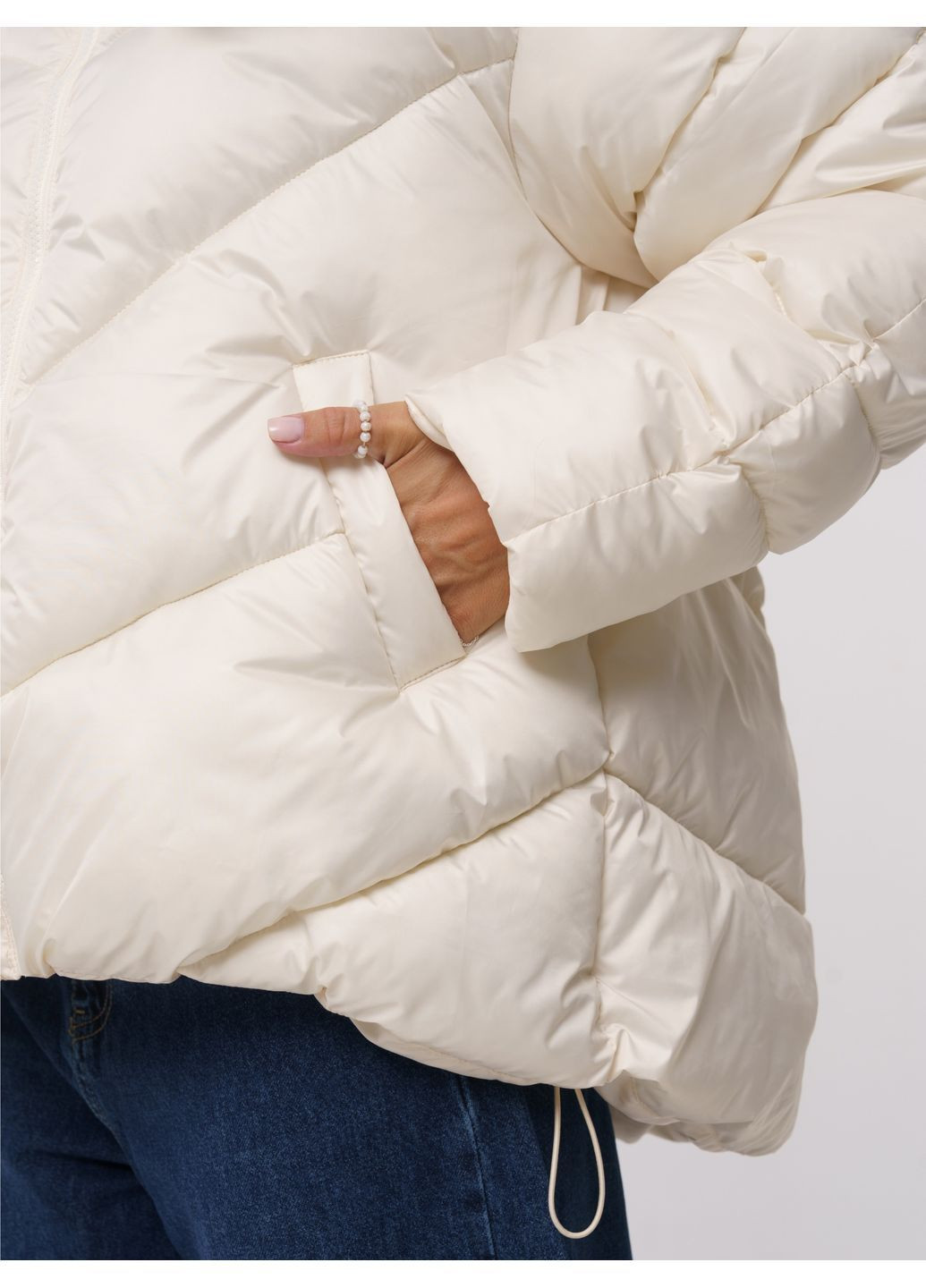 Молочная зимняя куртка, цвет молочный Alvo