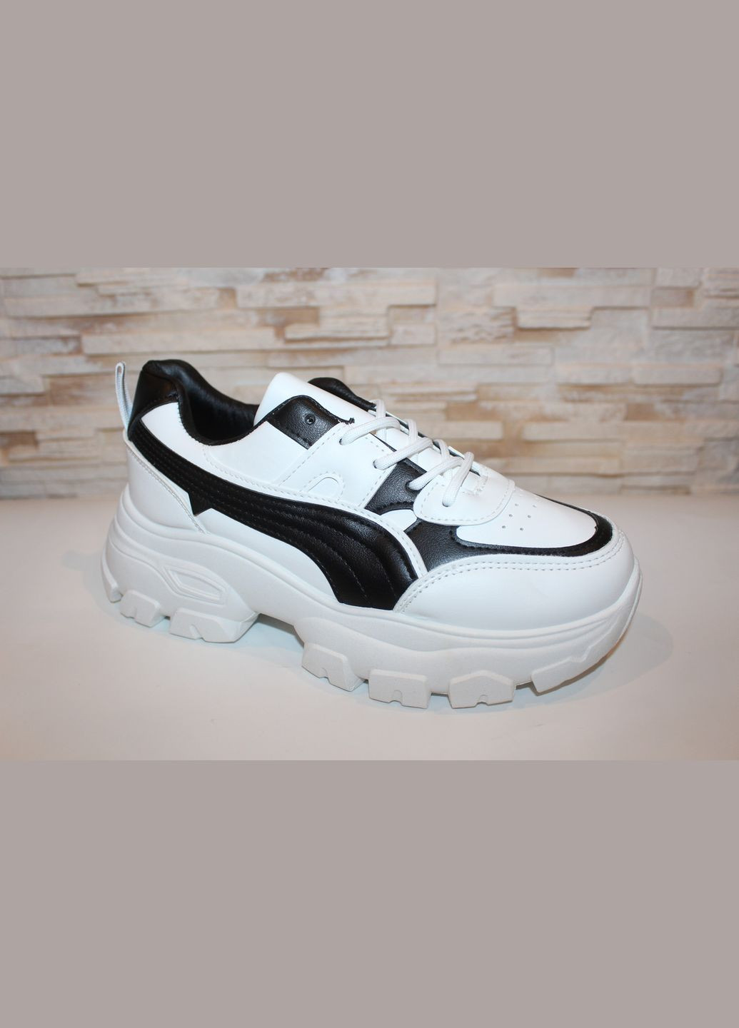 Кроссовки женские белые на шнуровке No Brand белые демисезоны (317777182)