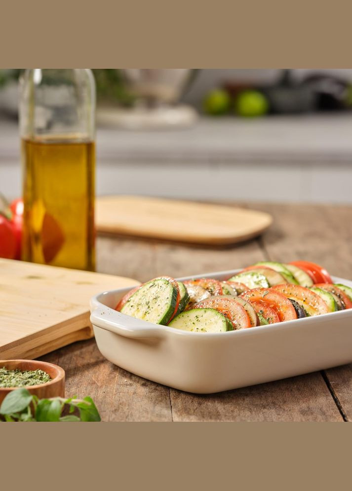 Форма для випічки Stoneware з кришкою мигдальний крем 0,9 л CC006105-001 KitchenAid (316467785)